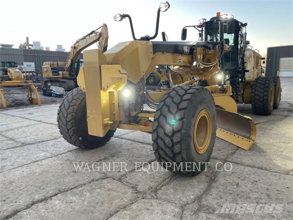 CAT 16 Grader