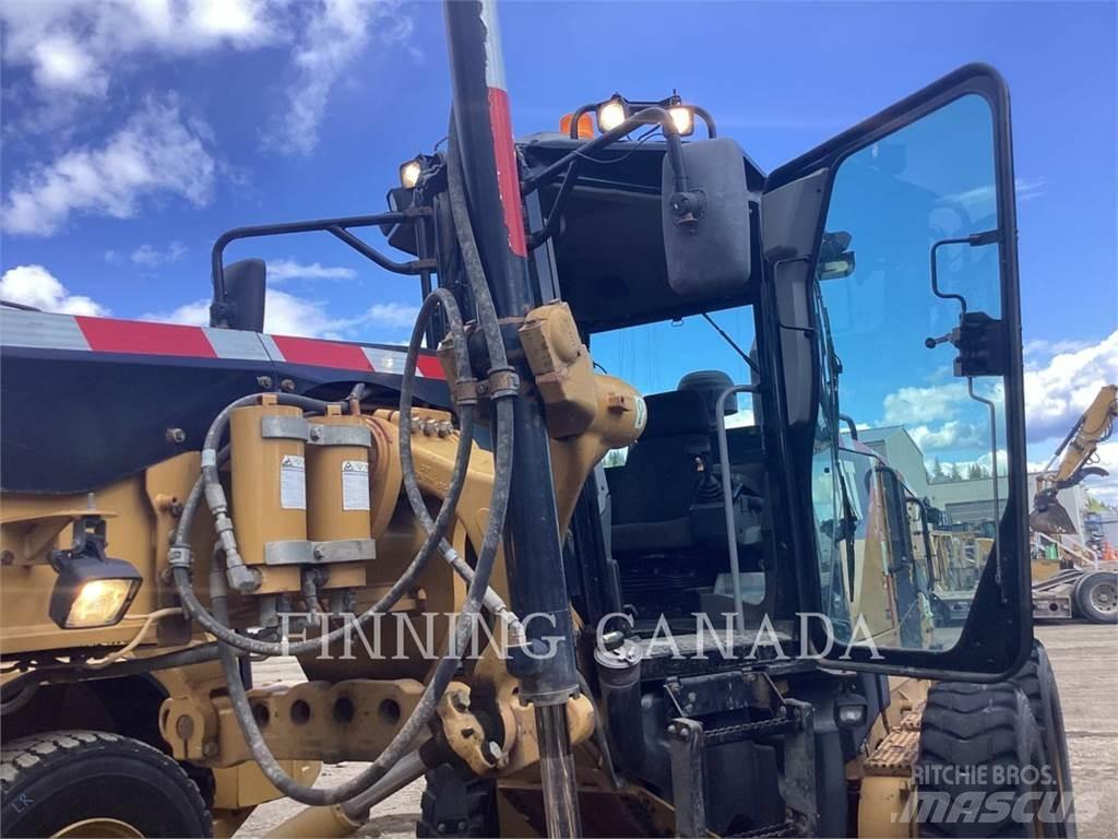 CAT 160M Grader