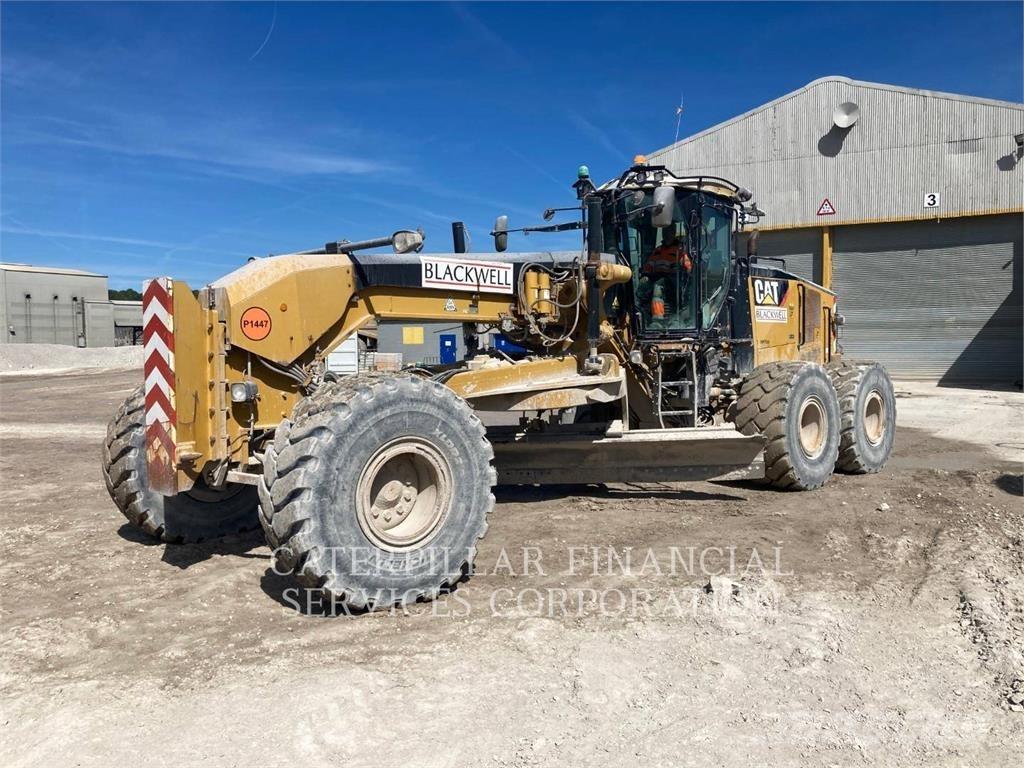 CAT 16M Grader