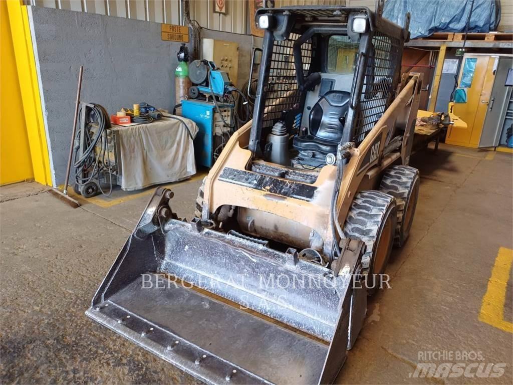 CAT 226 Kompaktlader