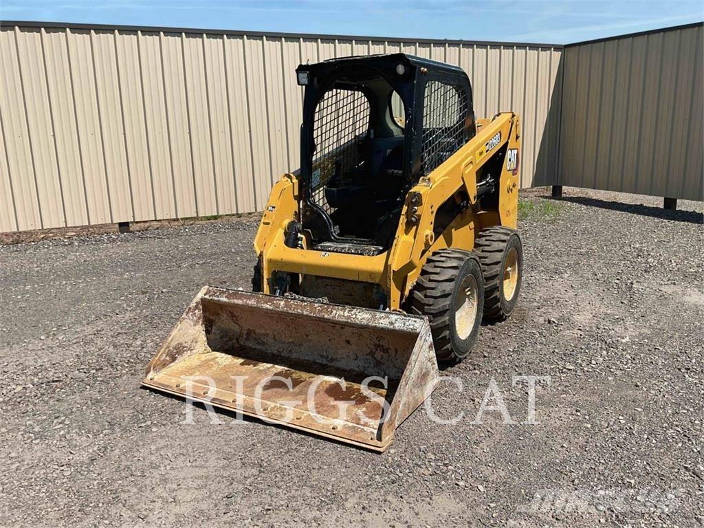 CAT 226D Kompaktlader