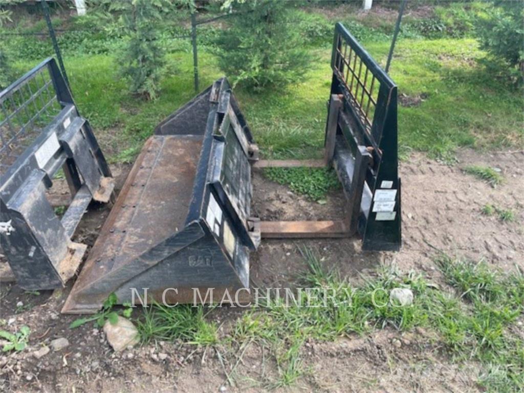 CAT 226D Kompaktlader