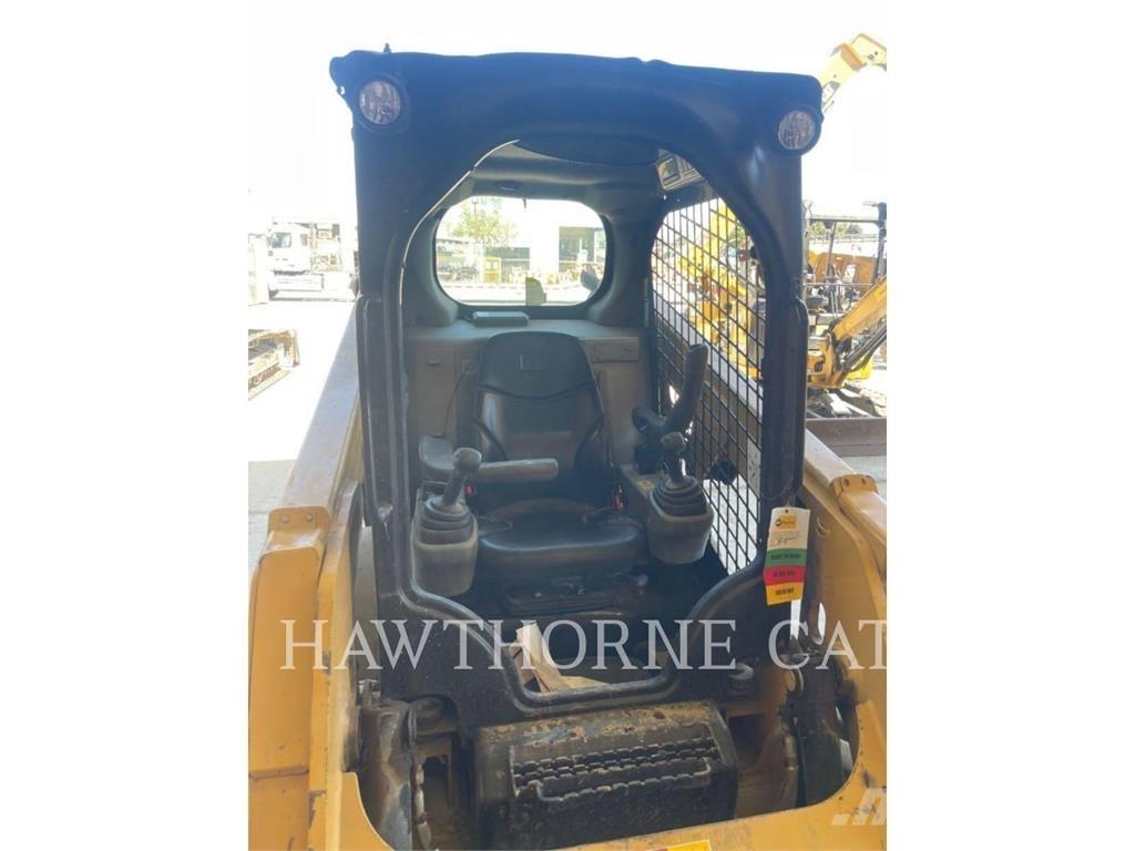 CAT 226D Kompaktlader