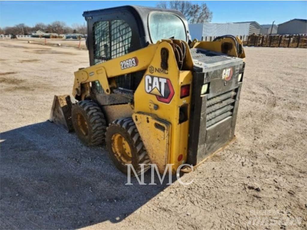 CAT 226D3 Kompaktlader