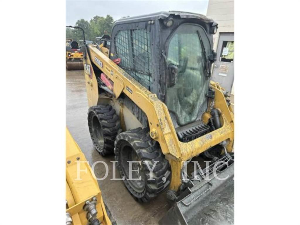 CAT 226D3 Kompaktlader