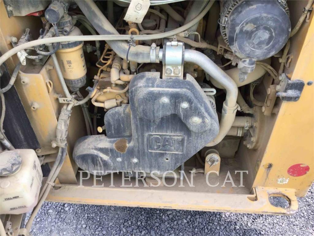 CAT 226D3 Kompaktlader