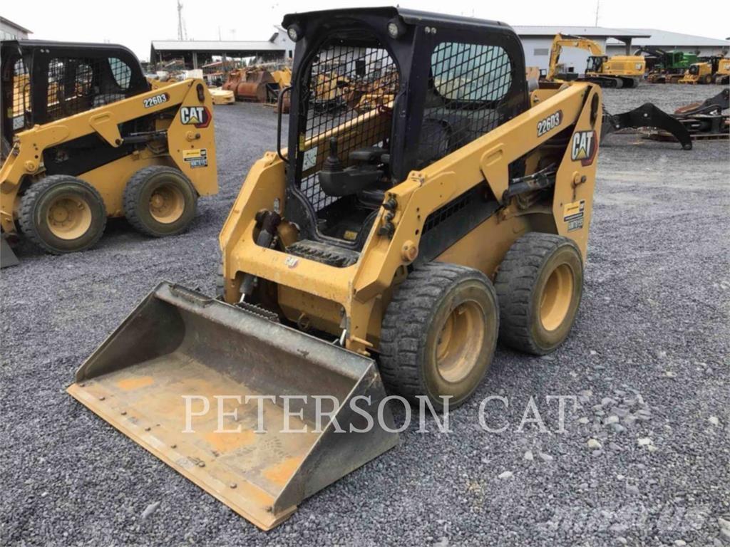 CAT 226D3 Kompaktlader