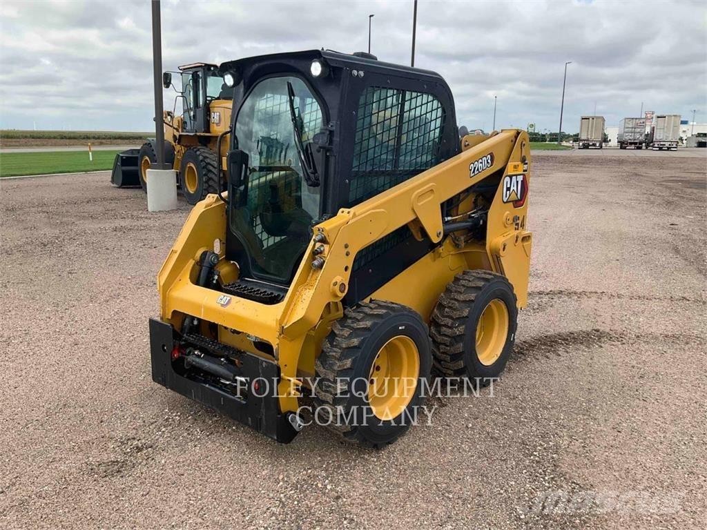 CAT 226D3STD1C Kompaktlader