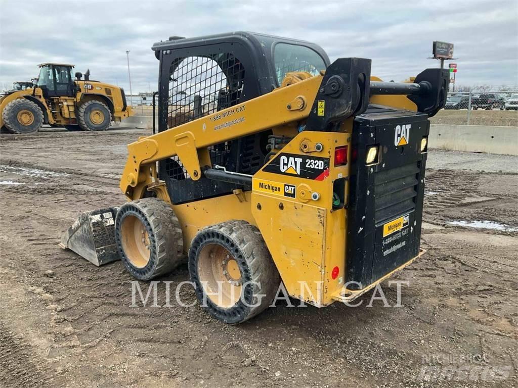 CAT 232D Q+ Kompaktlader