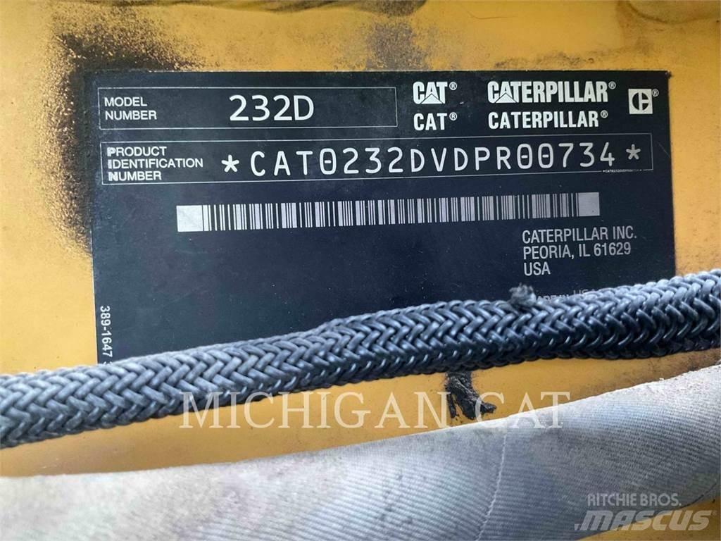 CAT 232D Q+ Kompaktlader