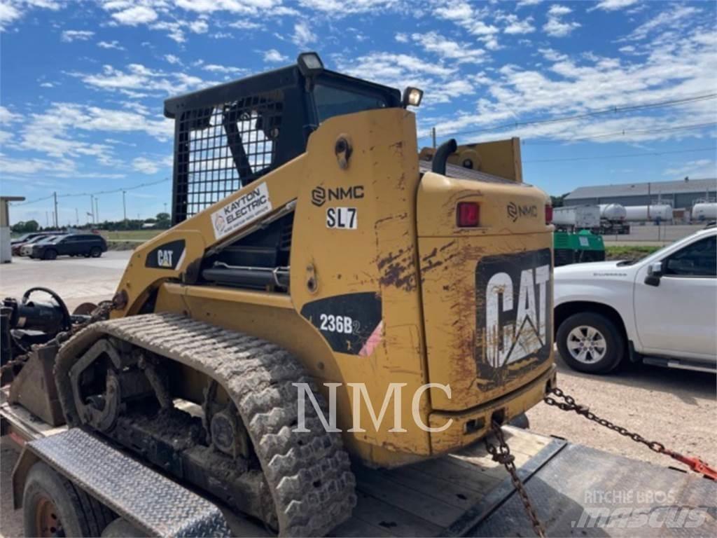 CAT 236B Kompaktlader