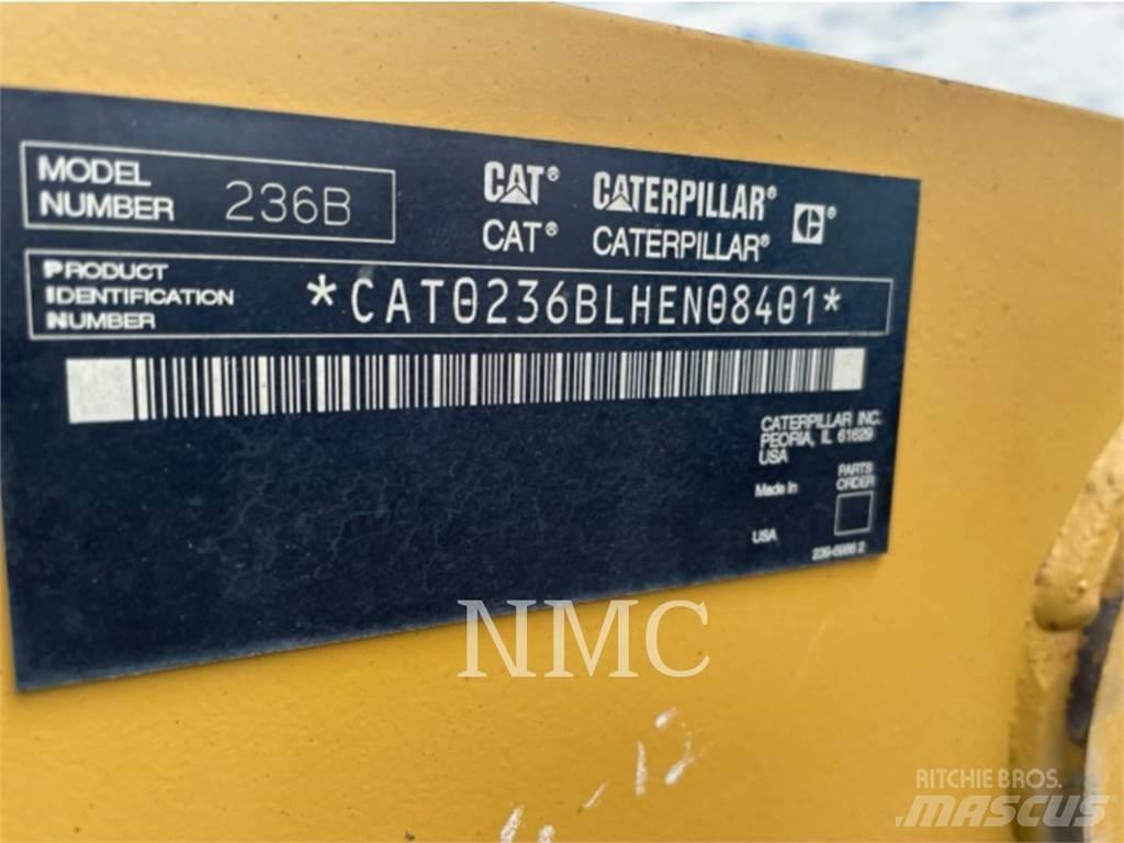 CAT 236B Kompaktlader