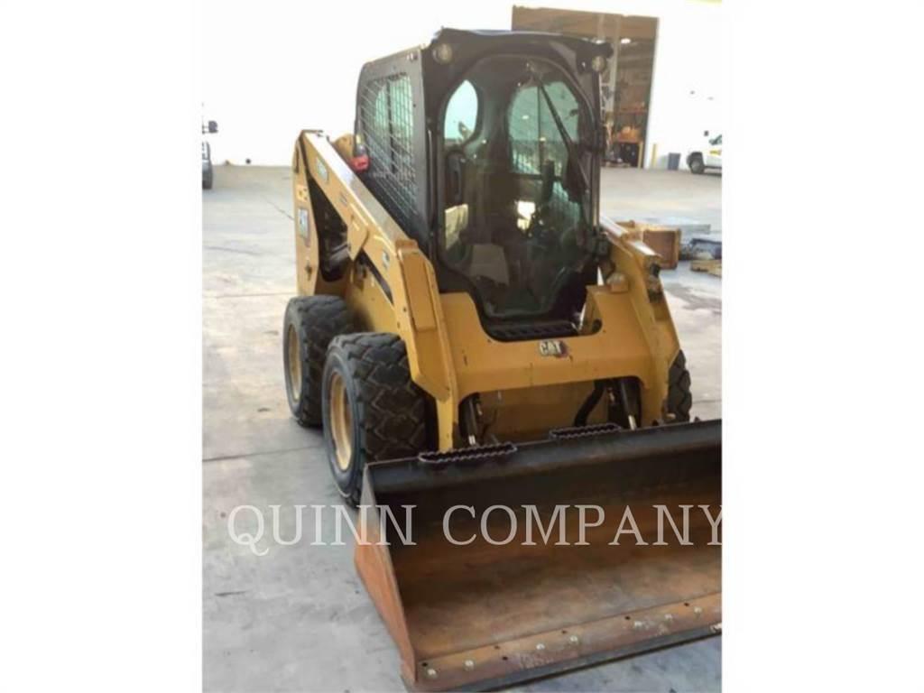 CAT 236D Kompaktlader