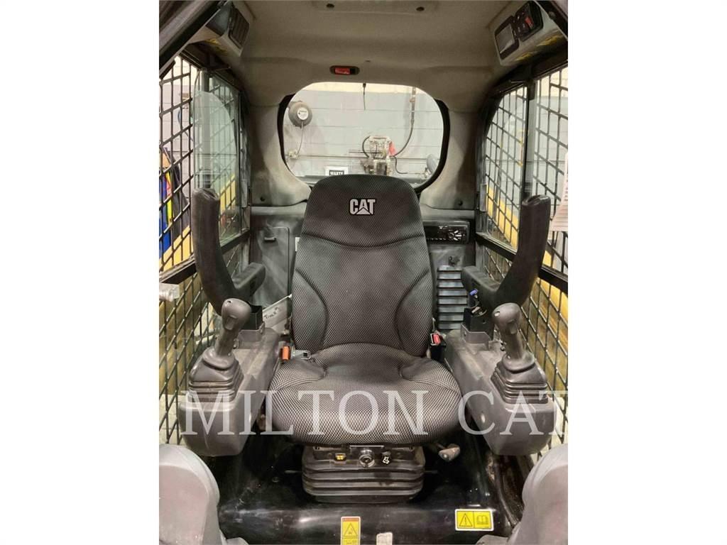 CAT 236D3 Kompaktlader