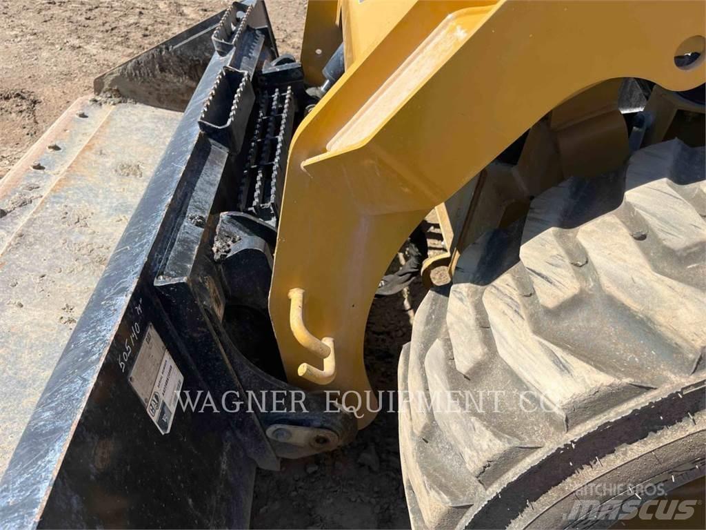 CAT 236D3 Kompaktlader