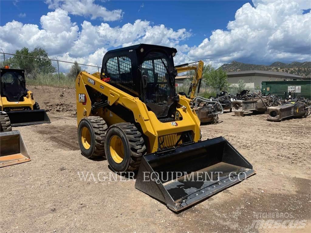 CAT 236D3 Kompaktlader