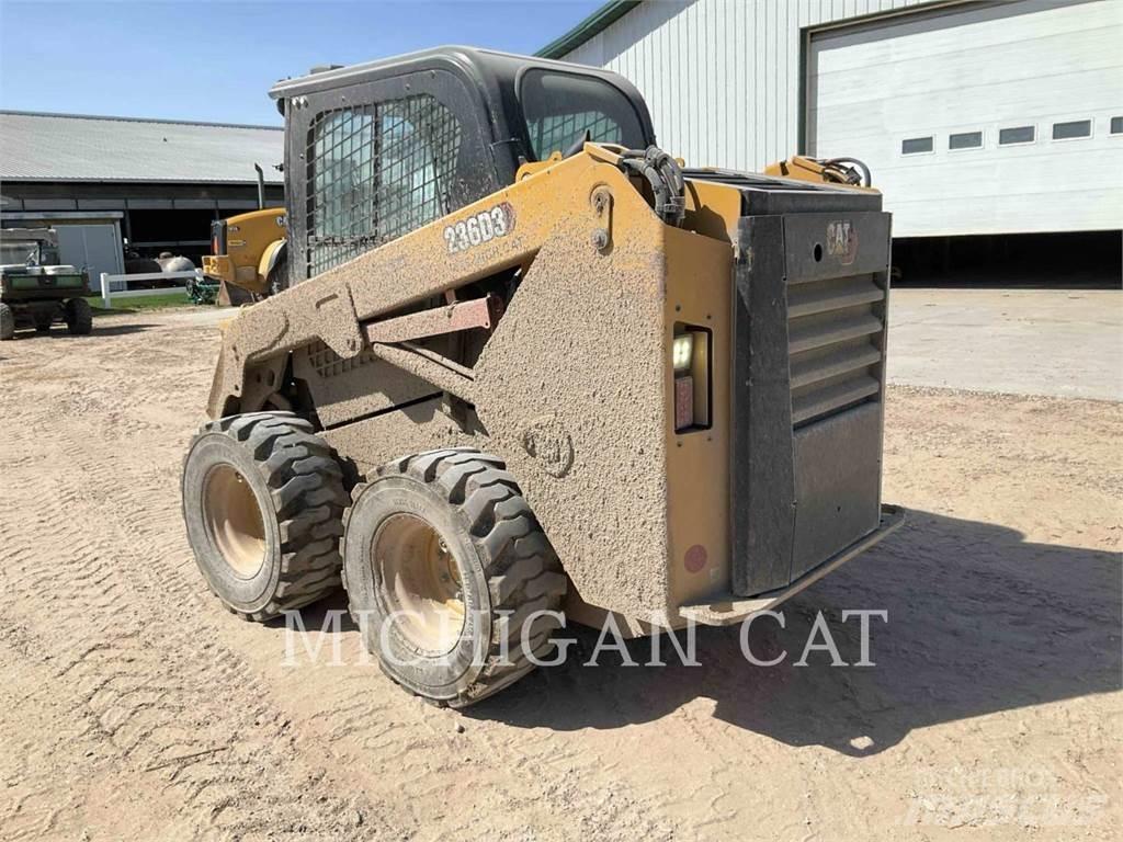 CAT 236D3 AQ Kompaktlader