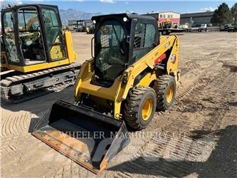 CAT 236D3 C3H2 Kompaktlader