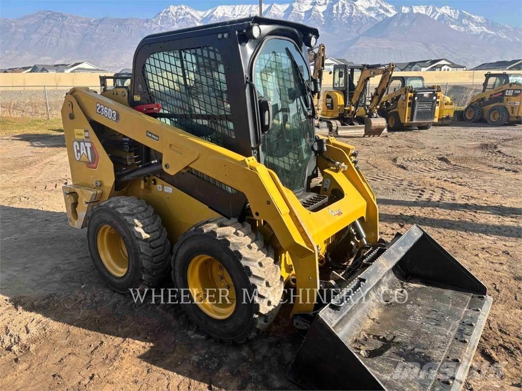 CAT 236D3 C3H2 Kompaktlader