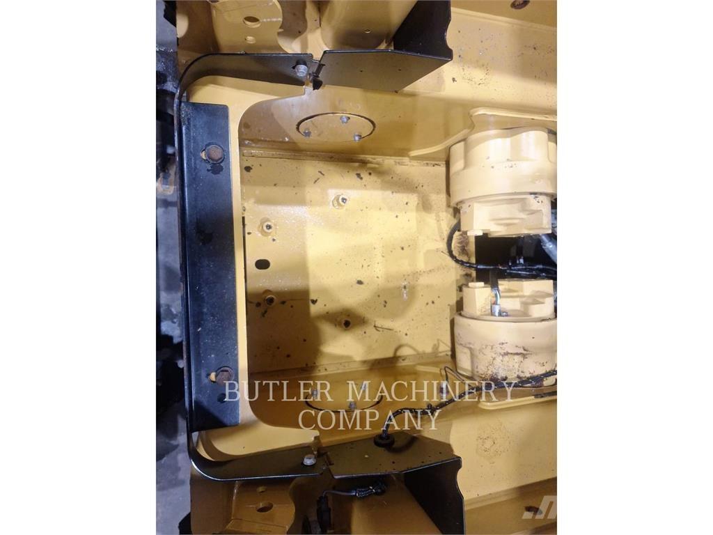 CAT 236D3 C3H2 Kompaktlader