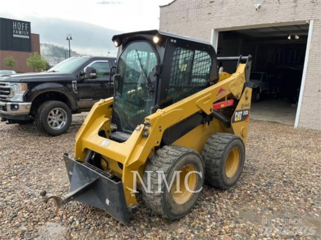CAT 242D Kompaktlader