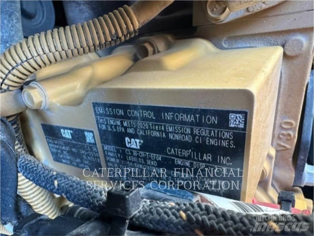 CAT 242D3 Kompaktlader