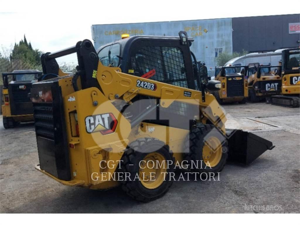CAT 242D3 Kompaktlader