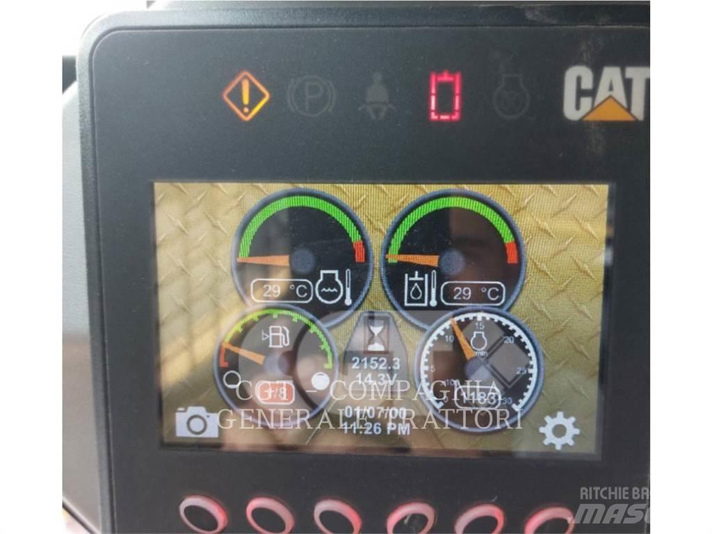 CAT 242D3 Kompaktlader