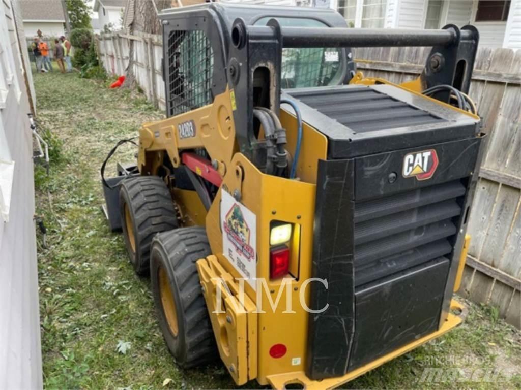 CAT 242D3 Kompaktlader