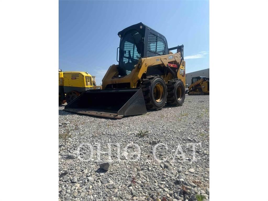 CAT 242D3 C3H2 Kompaktlader