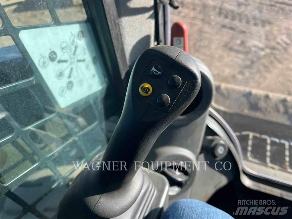 CAT 242D3 HF Kompaktlader