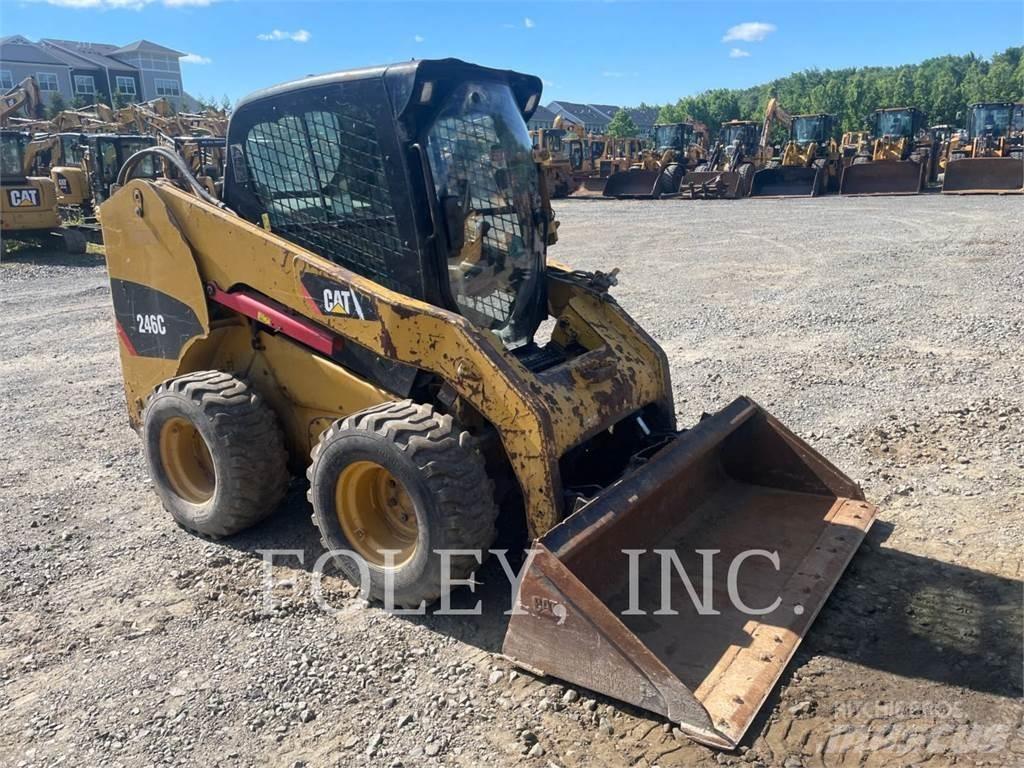CAT 246C Kompaktlader