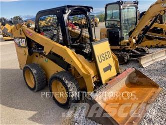 CAT 246D Kompaktlader