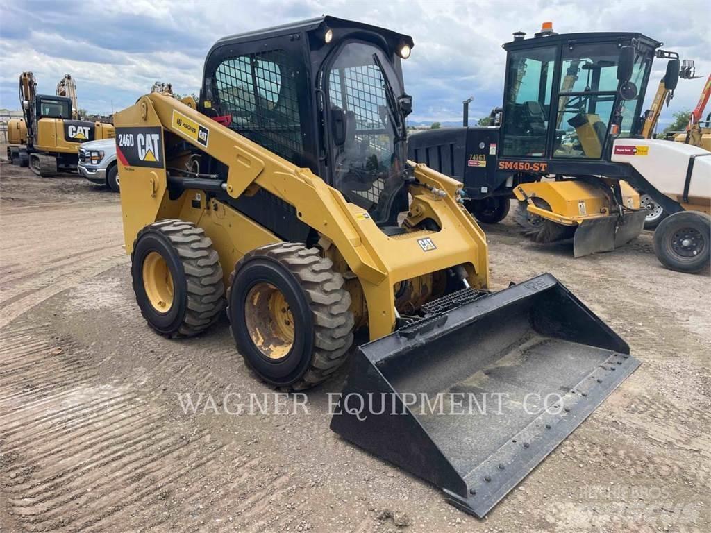 CAT 246D Kompaktlader