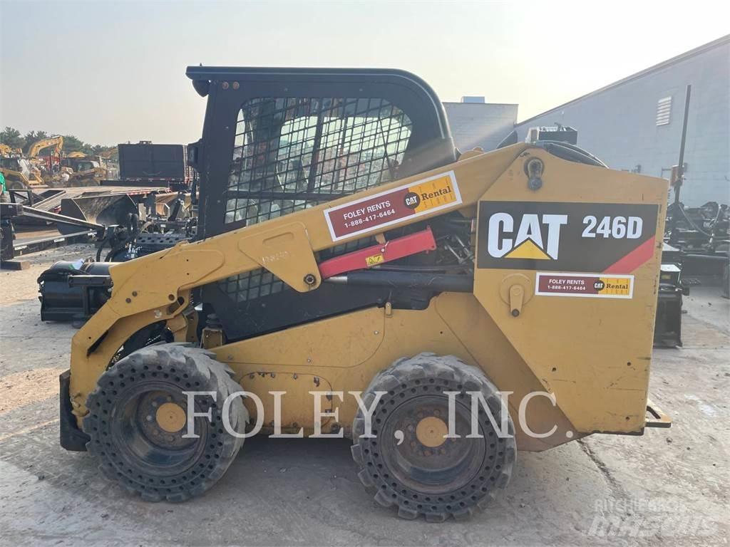 CAT 246D Kompaktlader