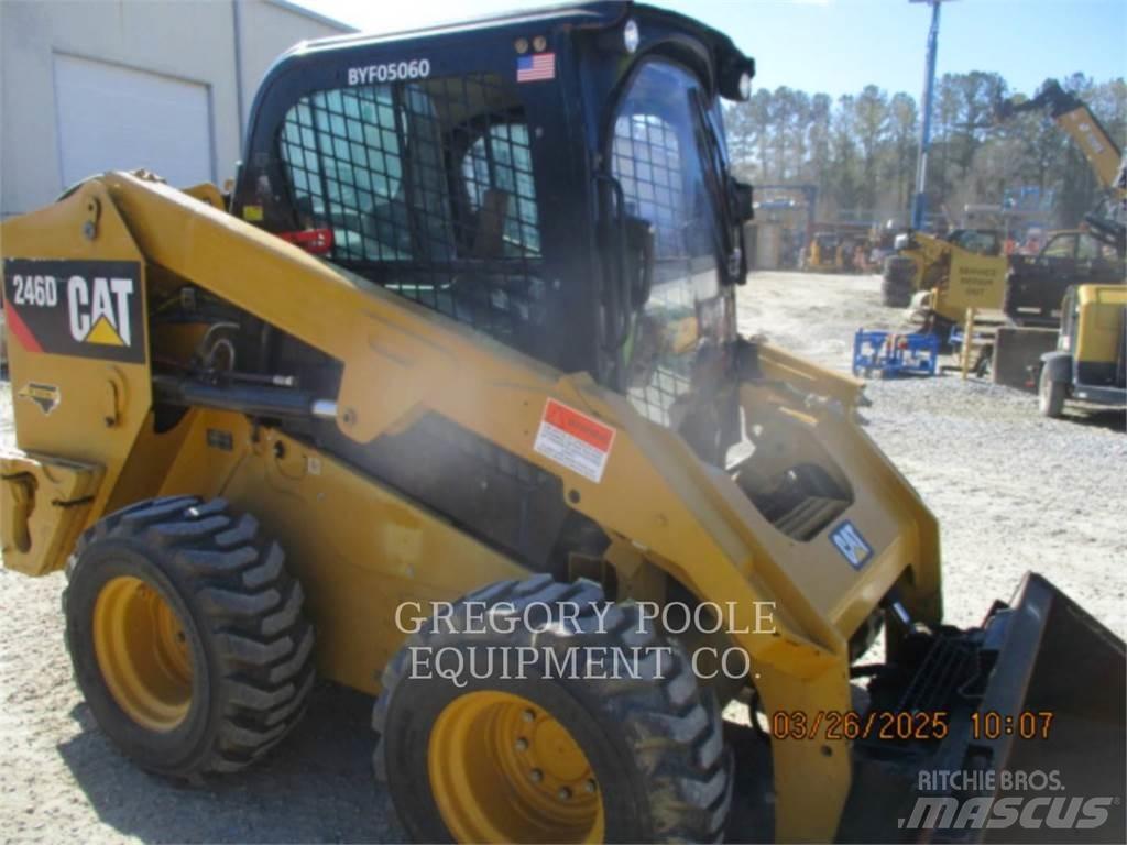 CAT 246D Kompaktlader