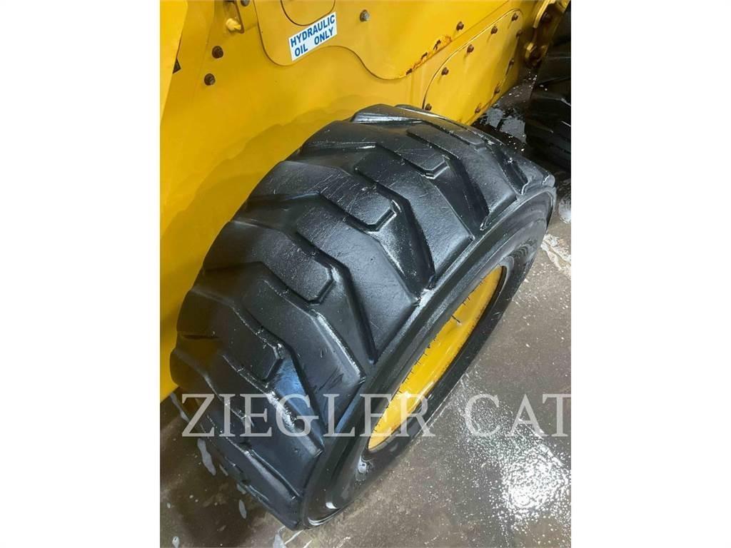 CAT 246D3 Kompaktlader