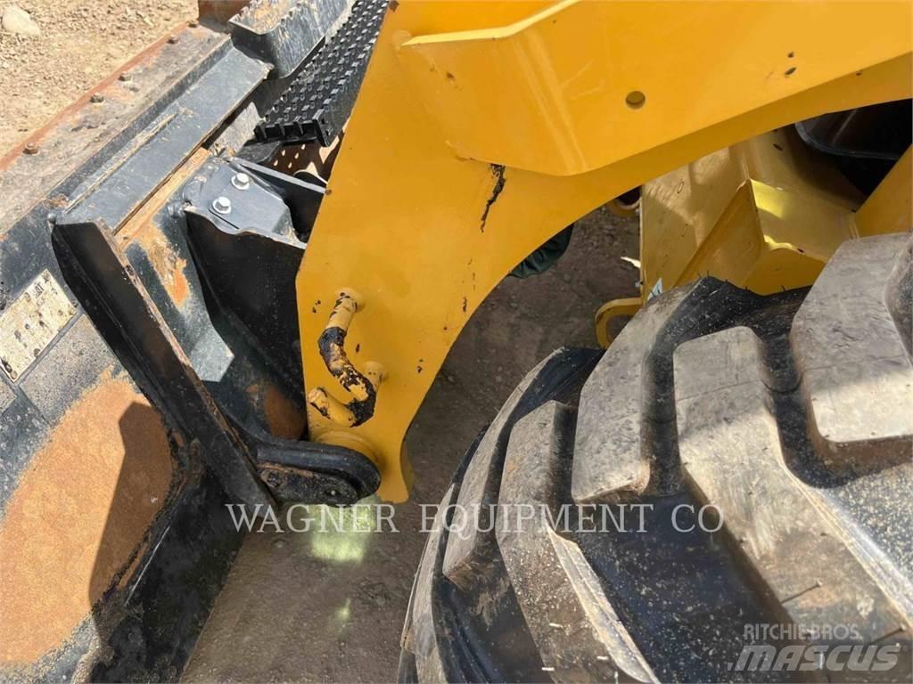 CAT 246D3 Kompaktlader