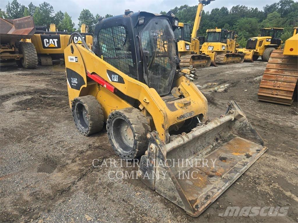 CAT 256C Kompaktlader