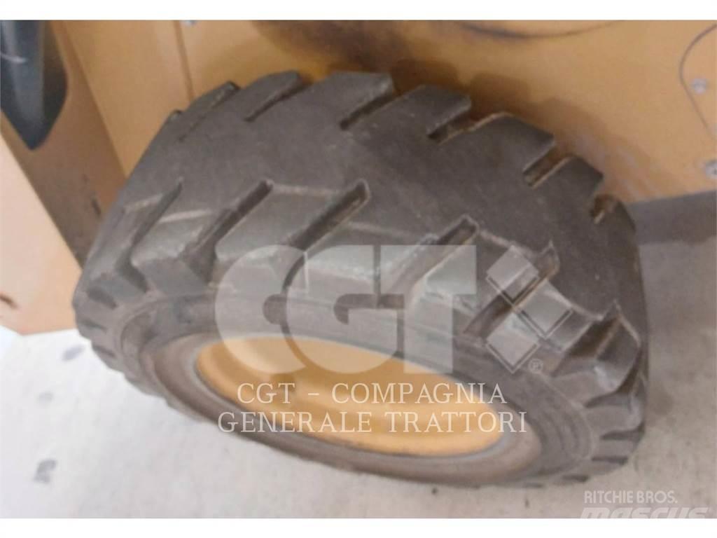 CAT 262D Kompaktlader