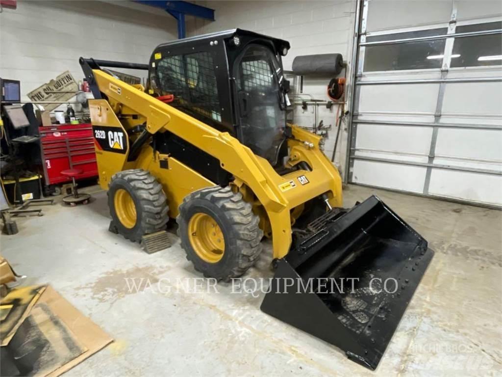 CAT 262D Kompaktlader