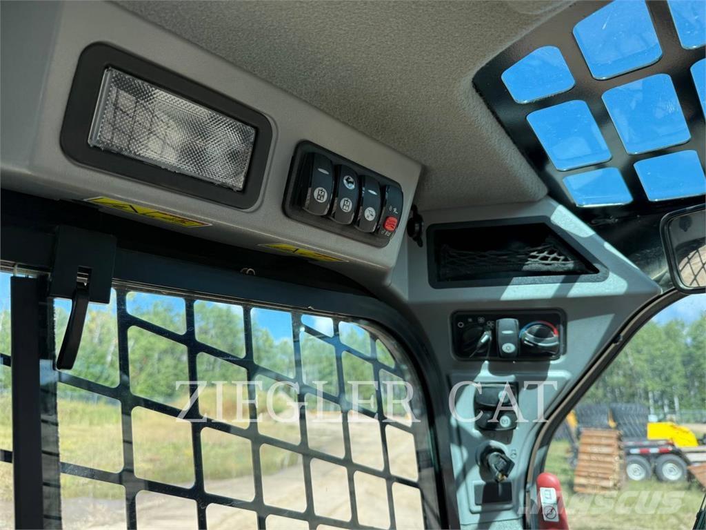 CAT 262D Kompaktlader