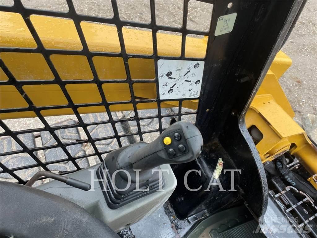 CAT 262D3 Kompaktlader