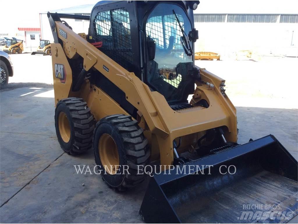CAT 262D3 Kompaktlader