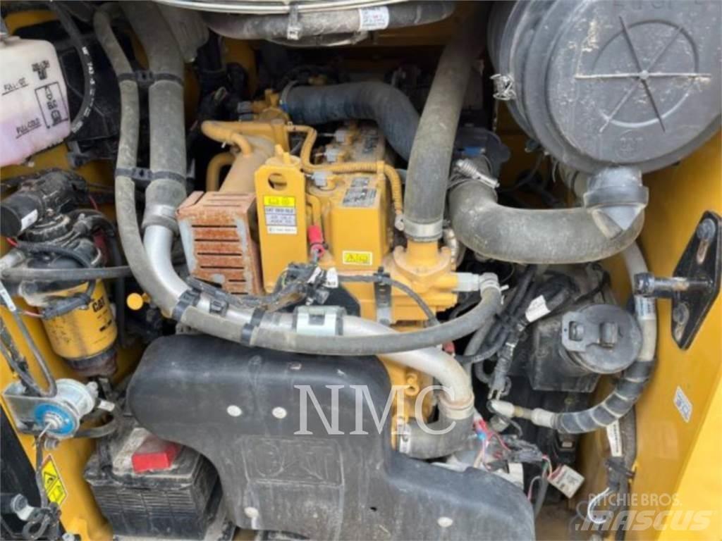 CAT 262D3 Kompaktlader