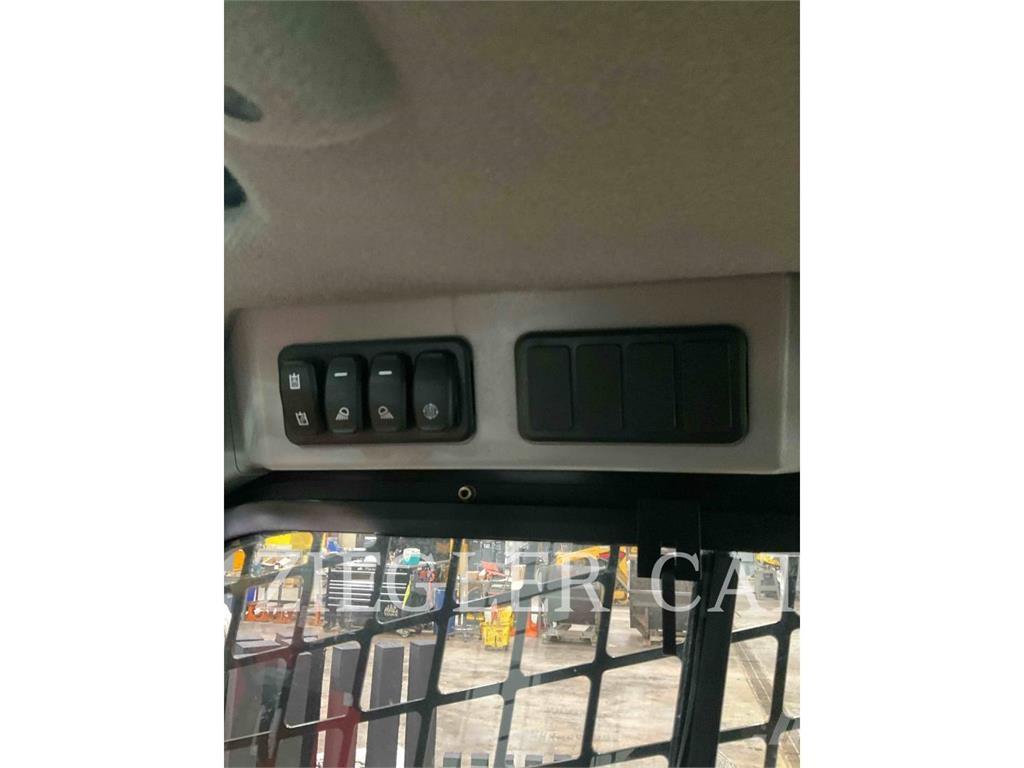 CAT 262D3 Kompaktlader