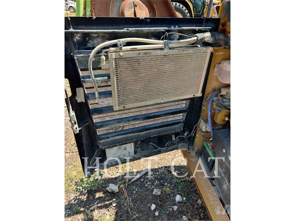 CAT 262D3 Kompaktlader