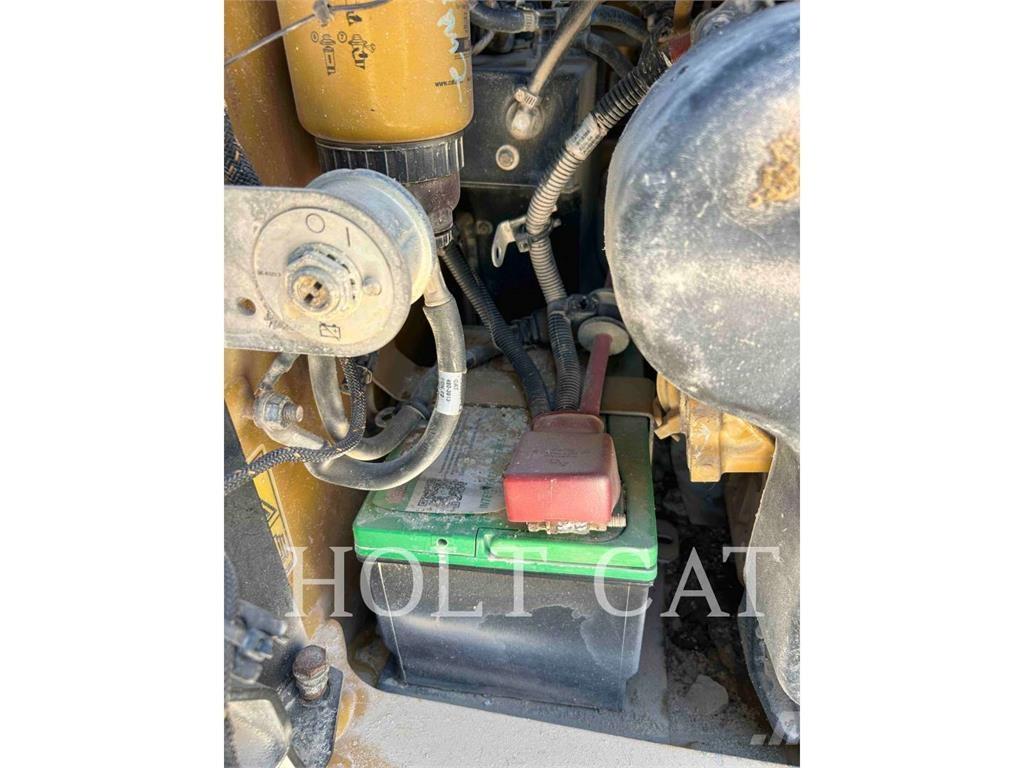 CAT 262D3 Kompaktlader