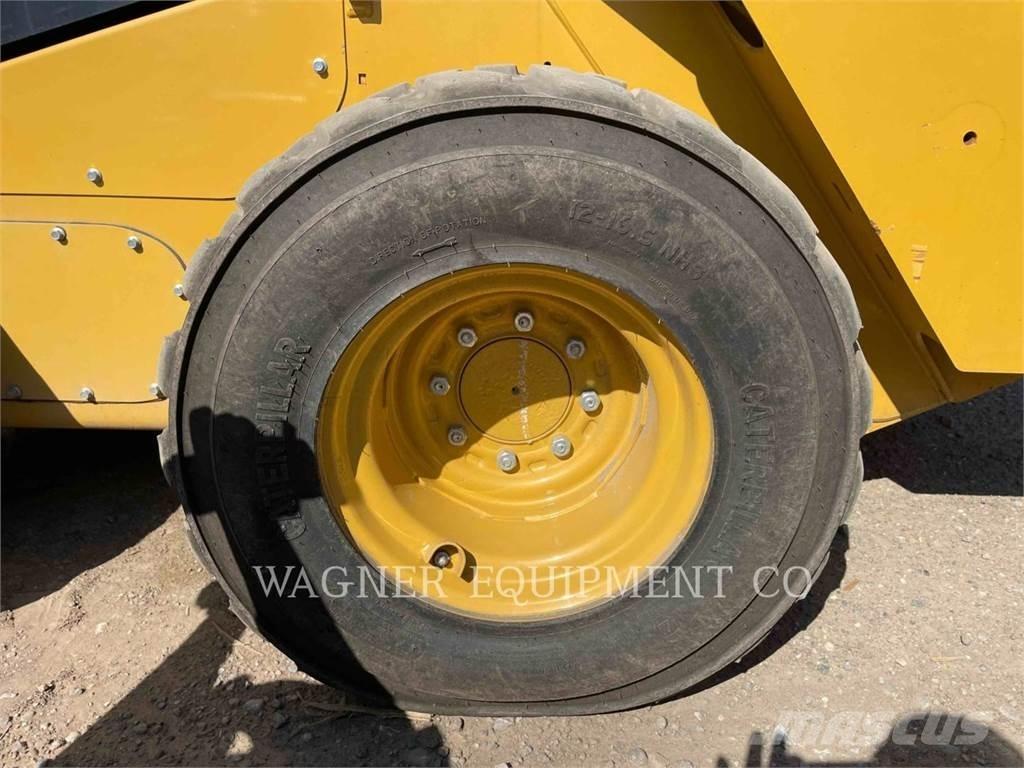 CAT 262D3 HF Kompaktlader