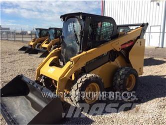 CAT 272D Kompaktlader